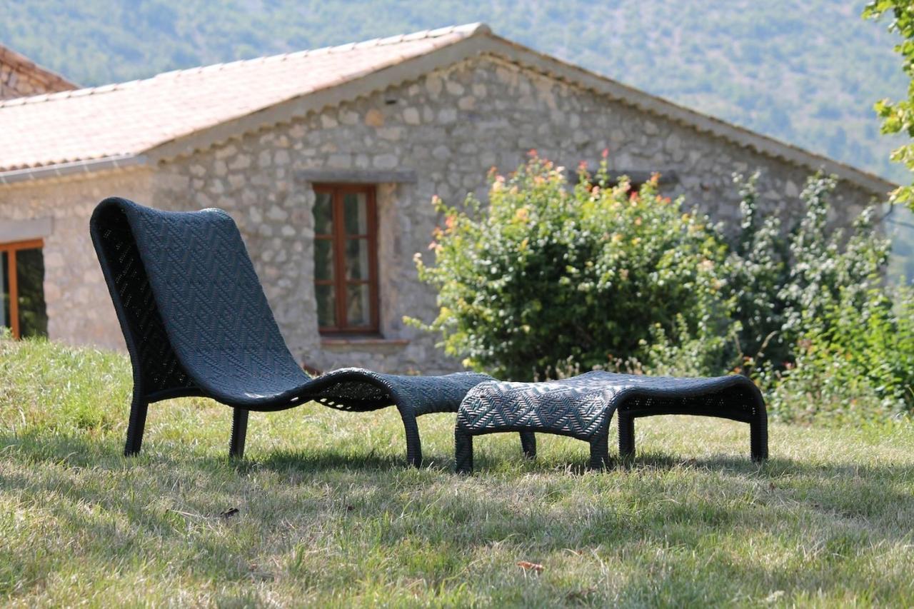 Entre Terre Et Ciel Bed & Breakfast Remuzat Exterior photo